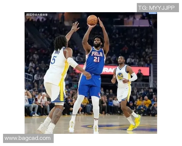 男同篮球明星的荣耀与挑战:打破偏见,追逐梦想的篮球之路